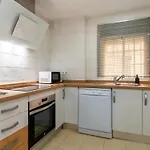Amplio Piso De 80M2 En Pleno Centro