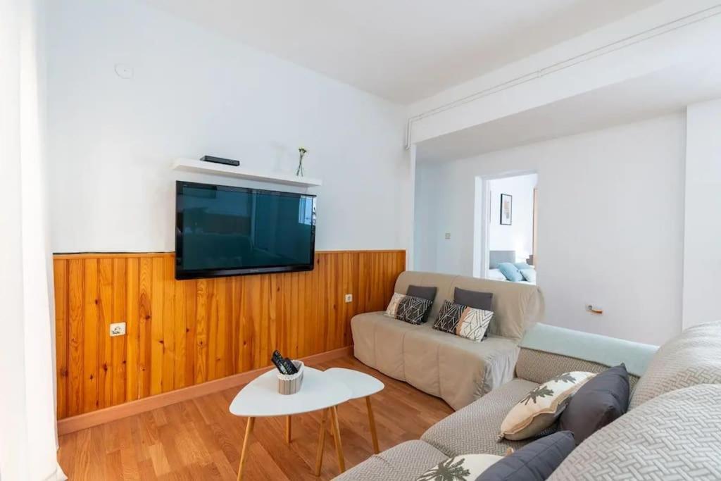 Amplio Piso De 80m2 En Pleno Centro * Sevilla